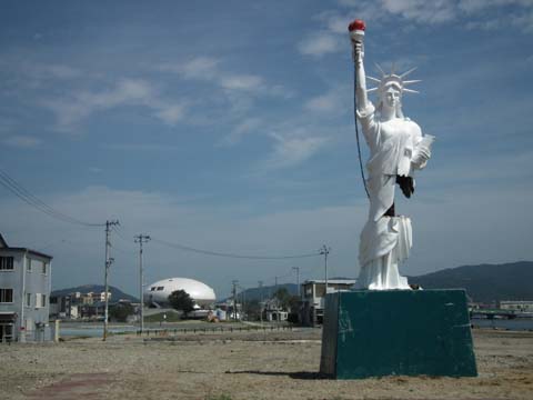 自由の女神